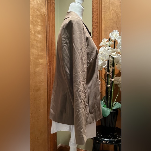 Rafaella Women’s Olive Colored Jacket Size 8 - Picture 4 of 7